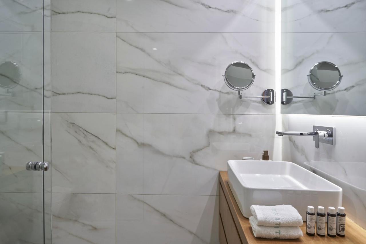 Chic N Bright 3Bd Apt With Hilton View Athènes Extérieur photo